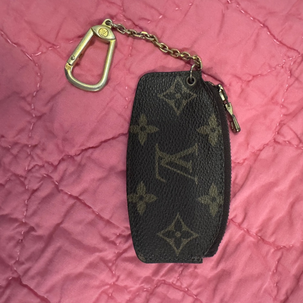 Louis Vuitton monogram zip pouch with Gold Chain VINTAGE rare